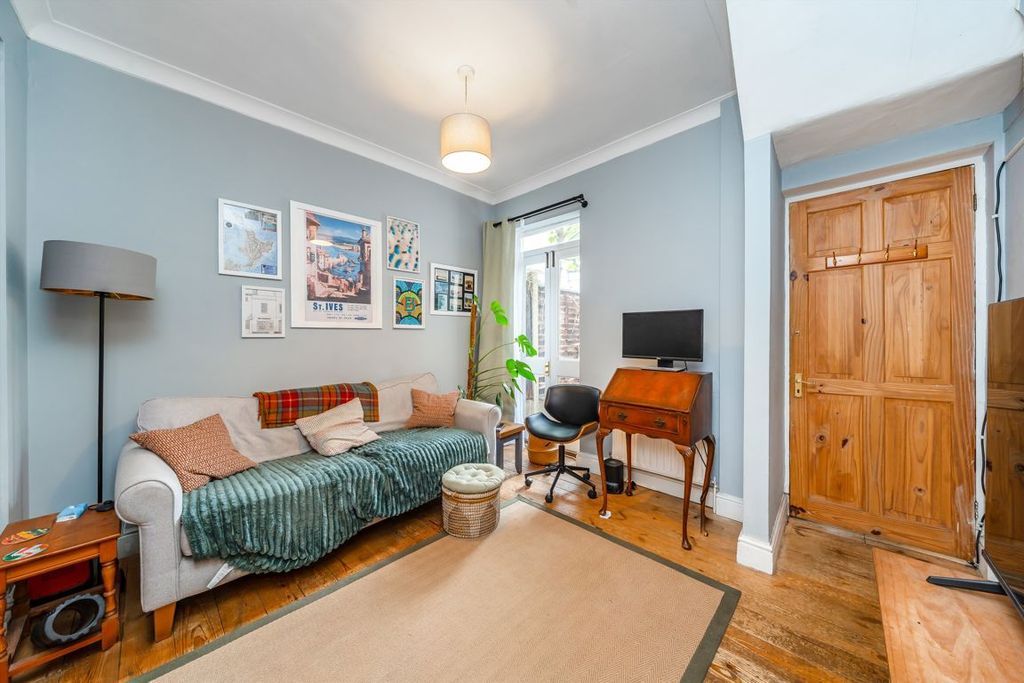 Property photo 2 of 5