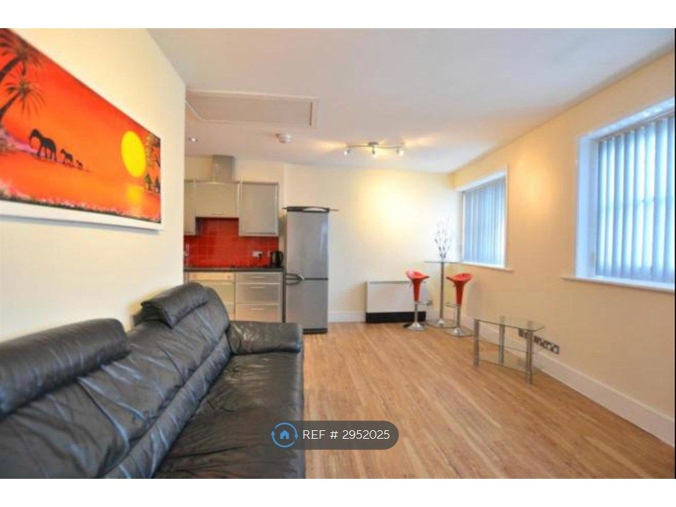 Property photo 2 of 7 Living Area/Kitchen