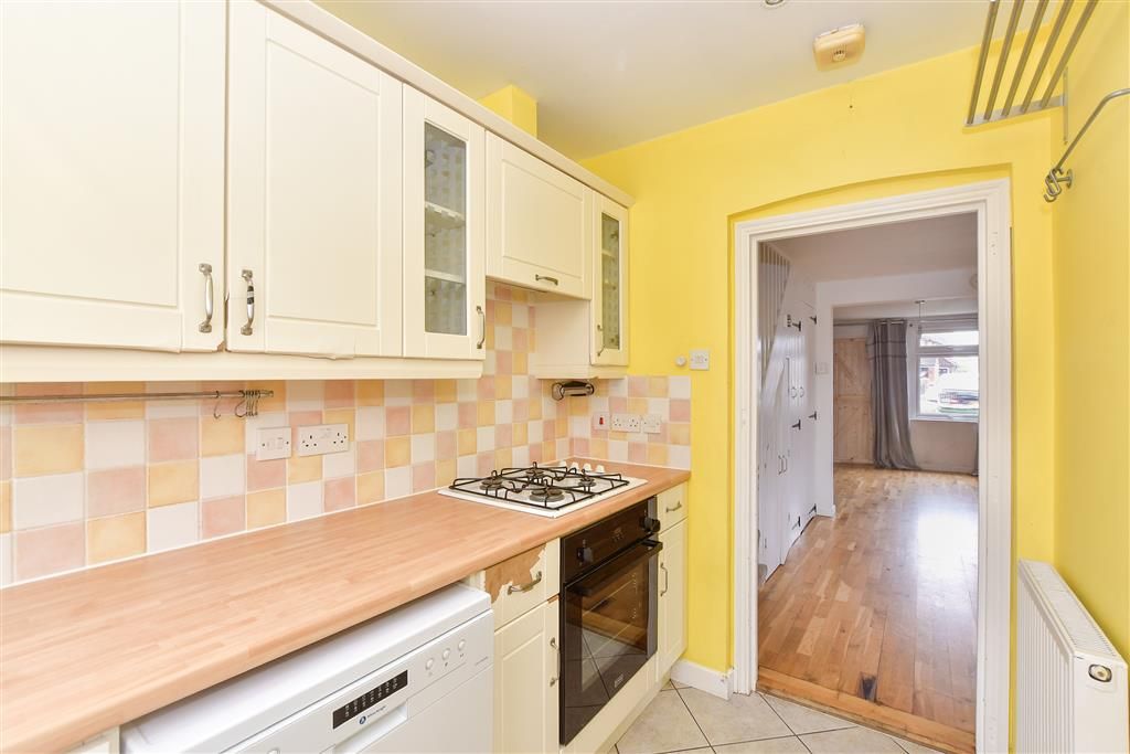 Property photo 2 of 18 Kitchen