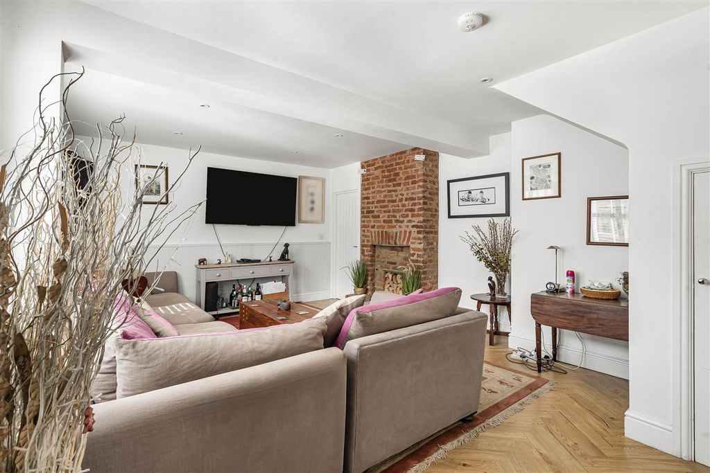 Property photo 2 of 28 41_87107.Jpg