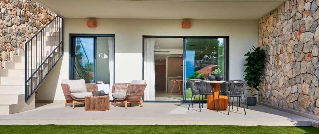 Property photo 1 of 20 Terrace (3)