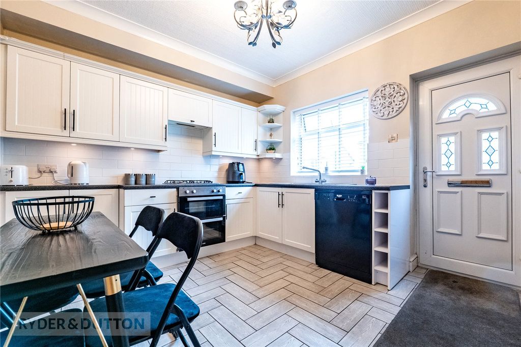 Property photo 3 of 19 Kitchen Diner
