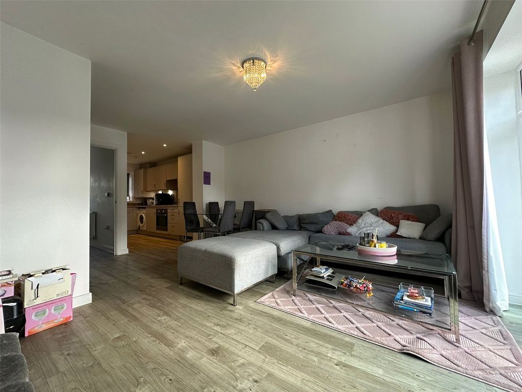 Property photo 2 of 12 Picture No. 22