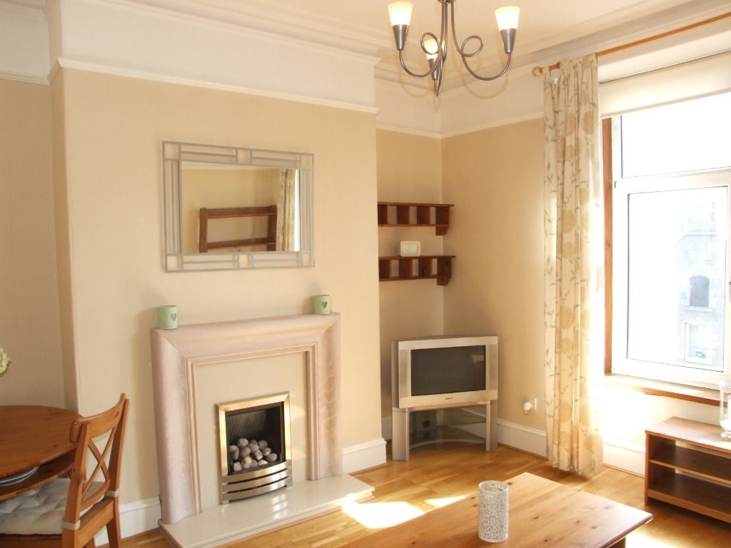 Property photo 2 of 7