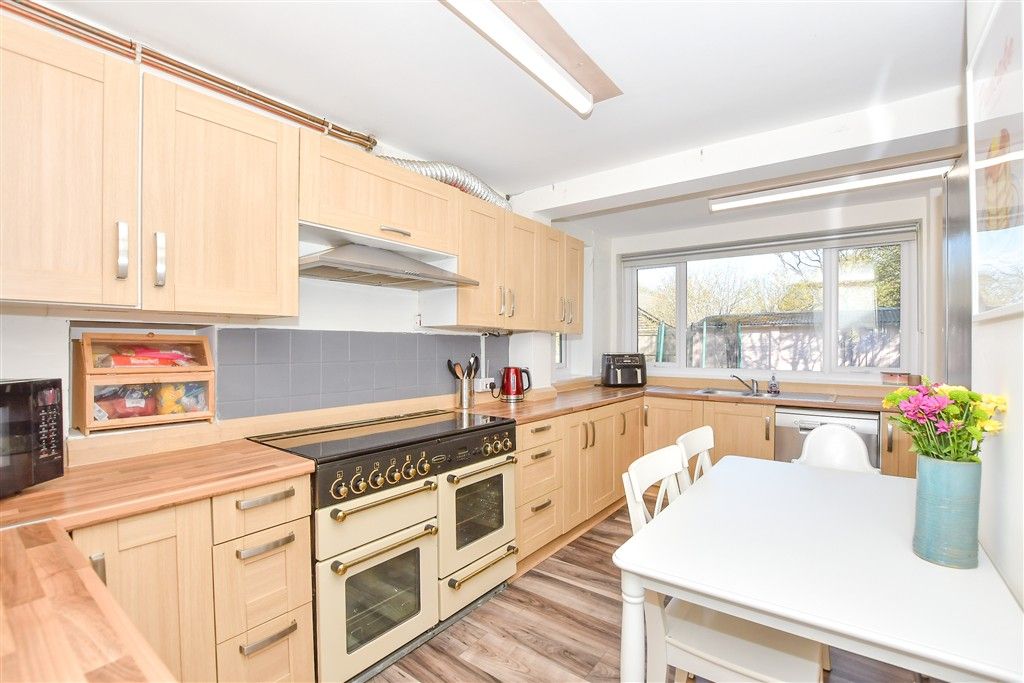 Property photo 3 of 13 Kitchen