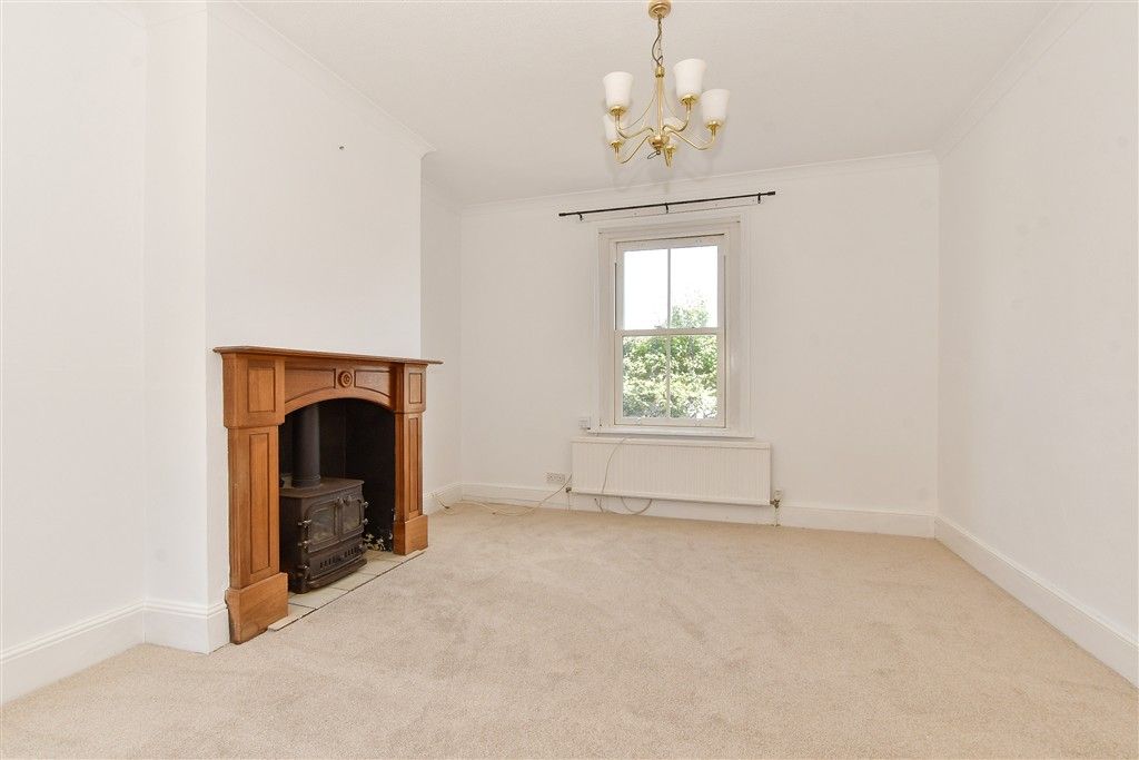 Property photo 3 of 19 Sitting Room