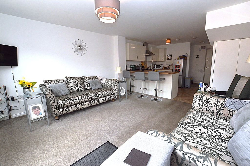 Property photo 2 of 16 Picture No. 09