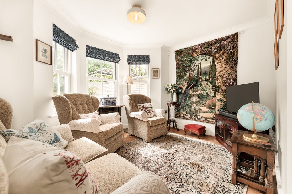 Property photo 1 of 20