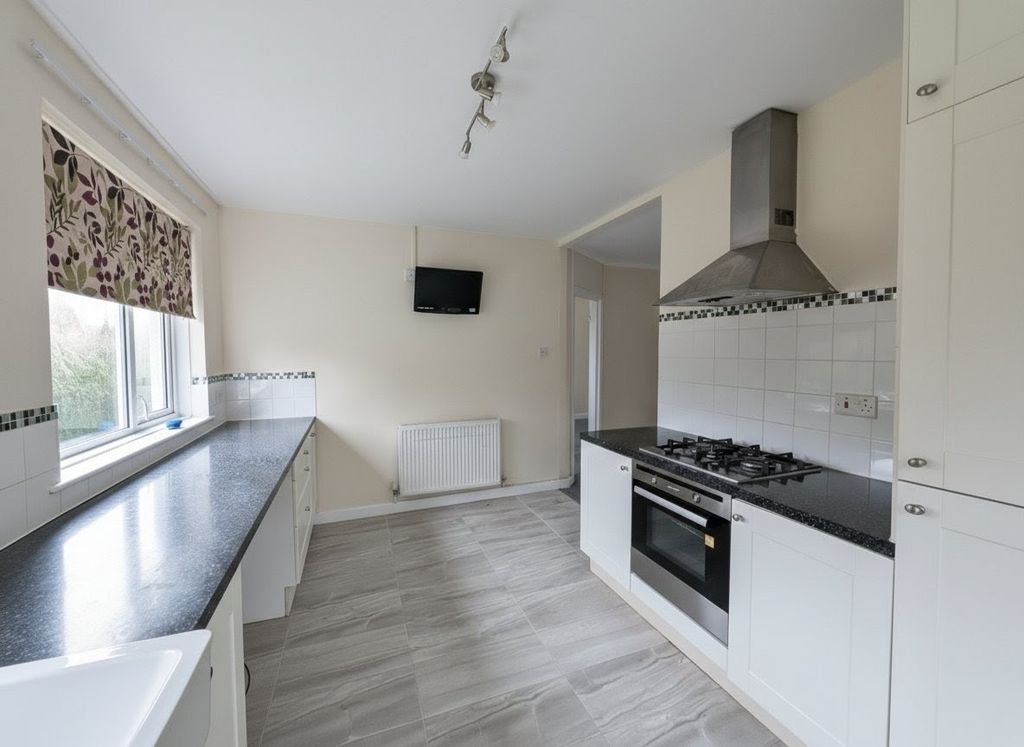 Property photo 2 of 18 Image