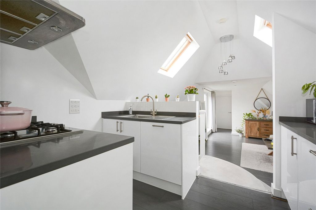 Property photo 2 of 12 Picture No. 05