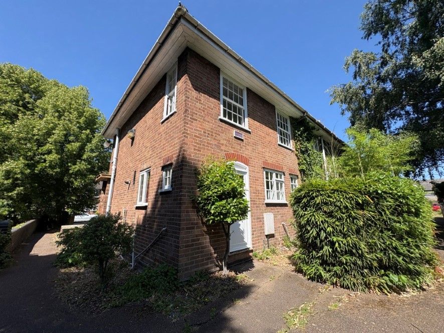 Property photo 2 of 12