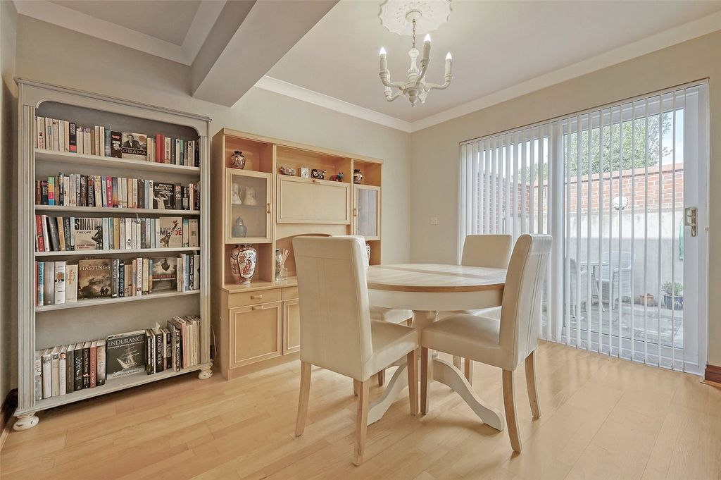 Property photo 3 of 9 Picture No. 09