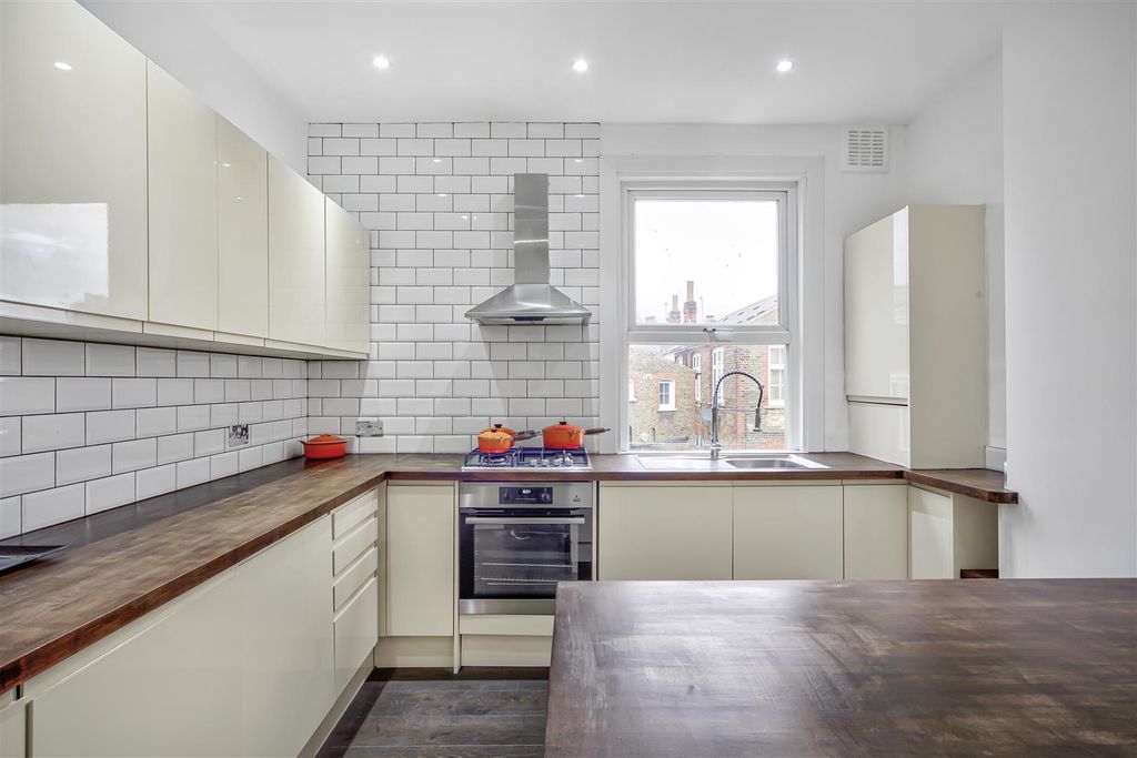 Property photo 2 of 14 Eden_Harper_Queenstown Rdsw8