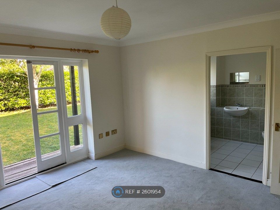 Property photo 3 of 15 Main Bedroom/ Ensuite