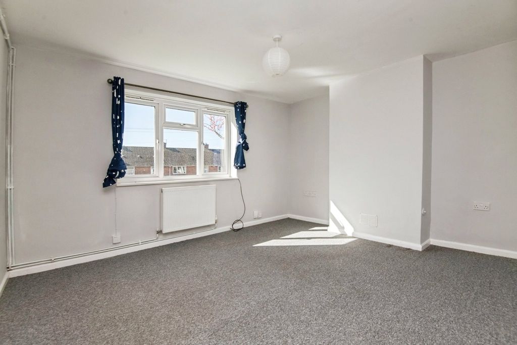 Property photo 3 of 11 Photo