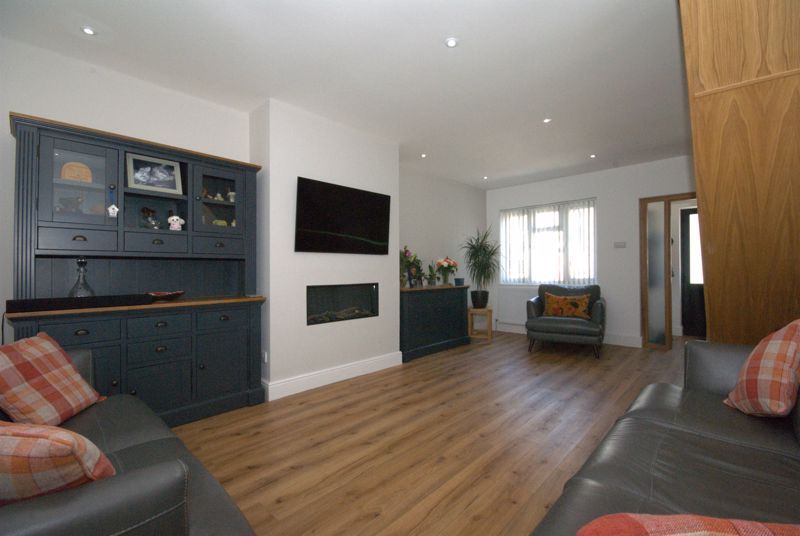 Property photo 2 of 17 Photo 7