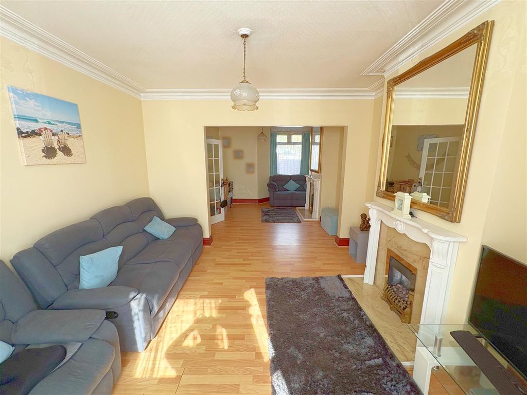 Property photo 2 of 19 Lounge Through To Dining Area.Jpg