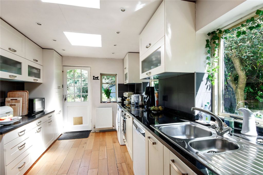 Property photo 3 of 15 Kitchen