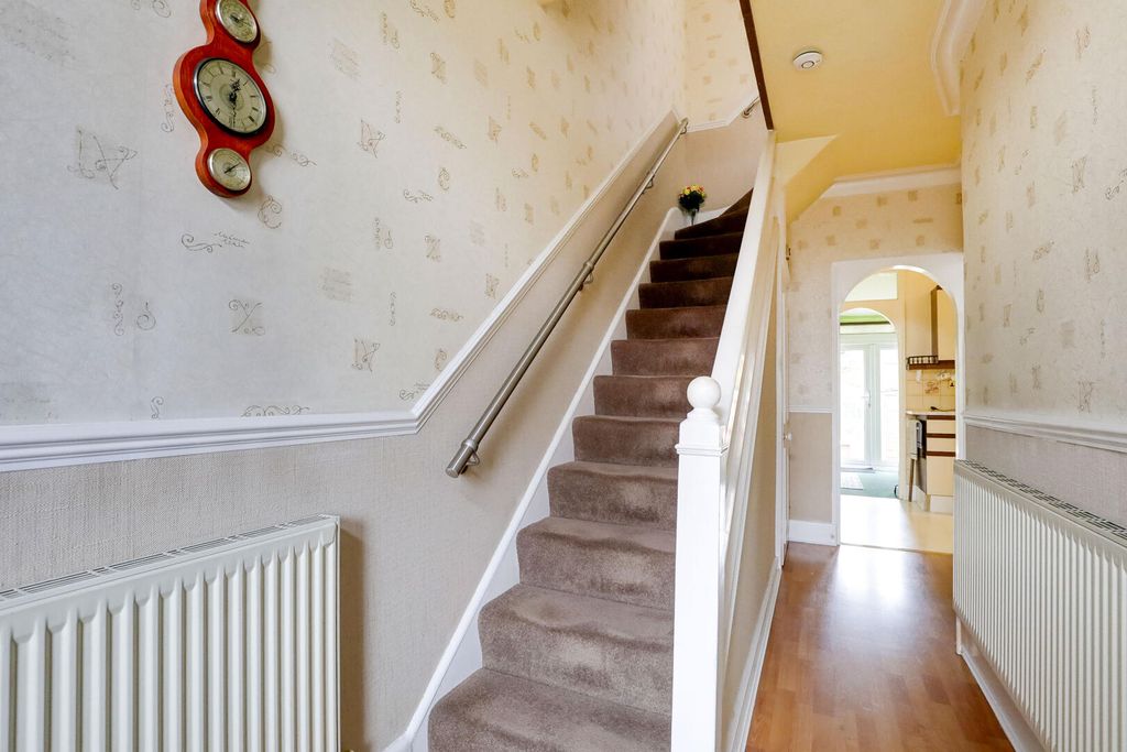 Property photo 3 of 22 Hallway