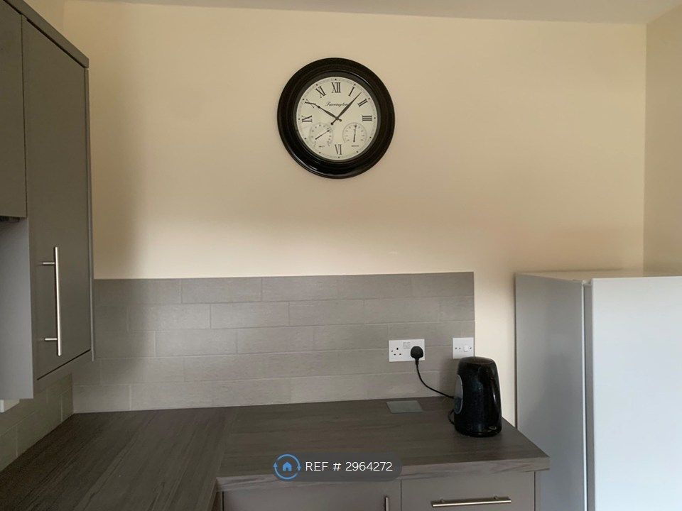 Property photo 2 of 16 Kitchen