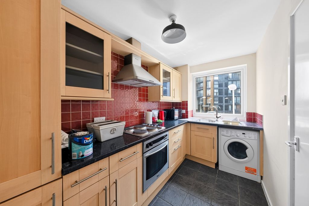 Property photo 2 of 16 Kitchen