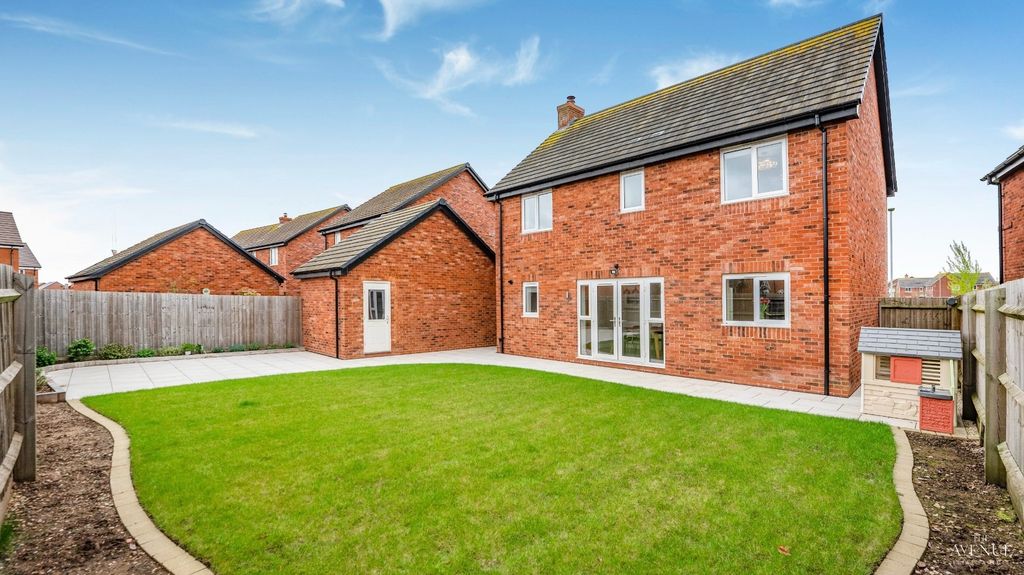 Property photo 2 of 26 5049254