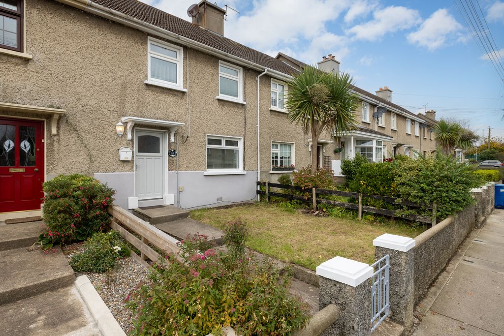 Property photo 2 of 20