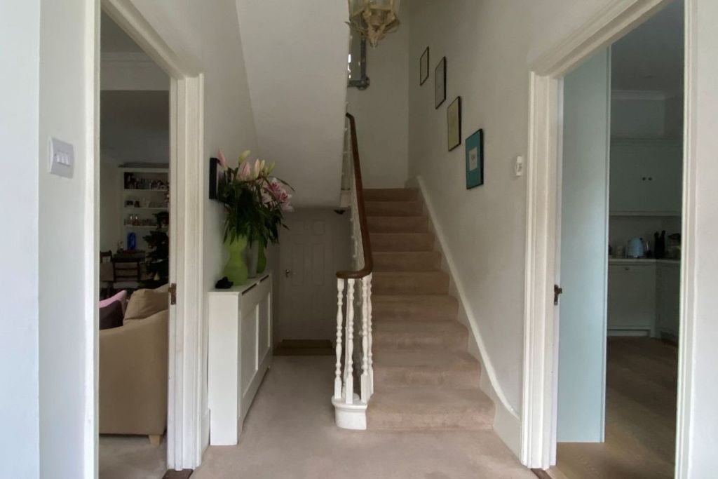 Property photo 3 of 24