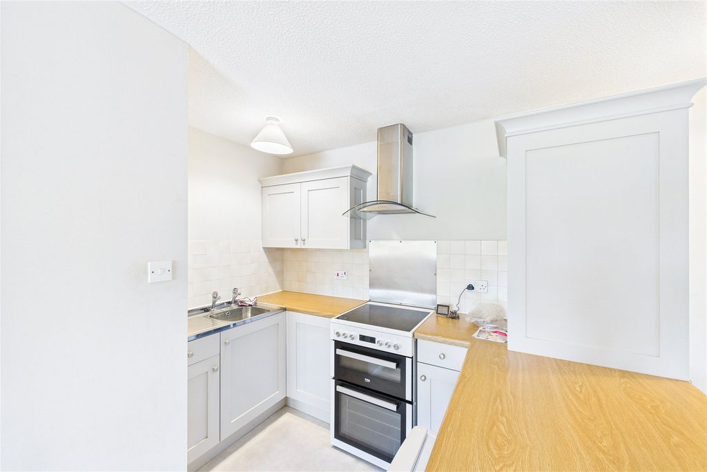 Property photo 1 of 6 Picture No. 22