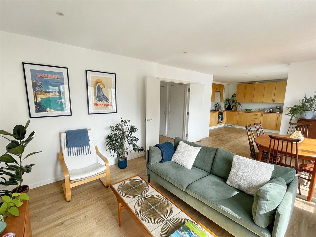 Property photo 2 of 14 Living Room.Jpg