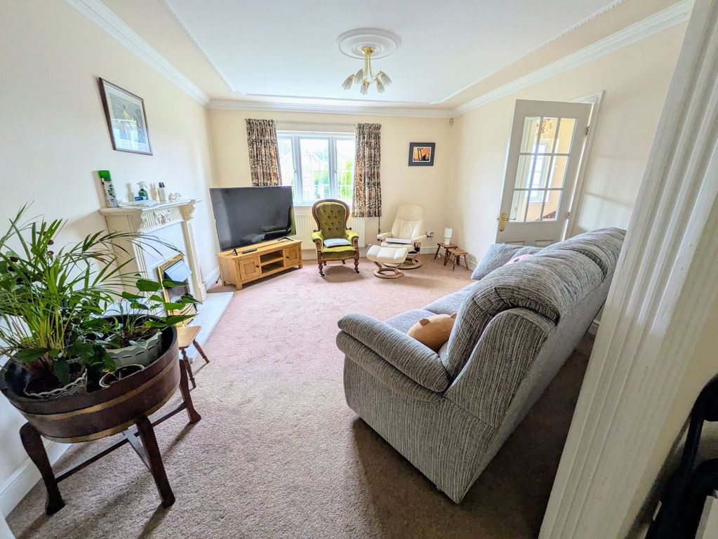 Property photo 2 of 16