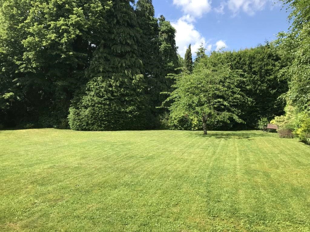 Property photo 1 of 27 Picture No. 04