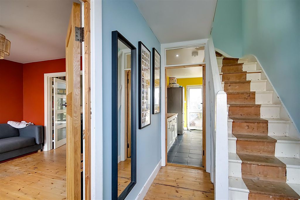 Property photo 2 of 19 Img_9653-Img_9655.Jpg