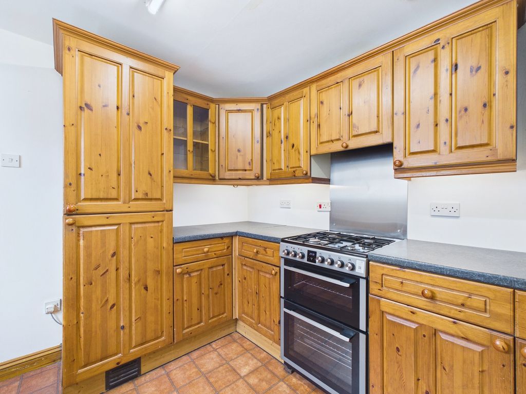 Property photo 3 of 14 Cam01909G0-Pr0565-Still008
