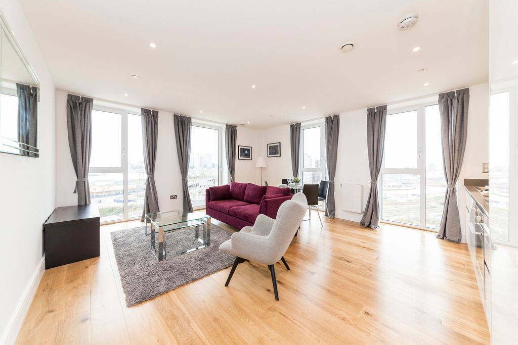 Property photo 1 of 12 Photo 5