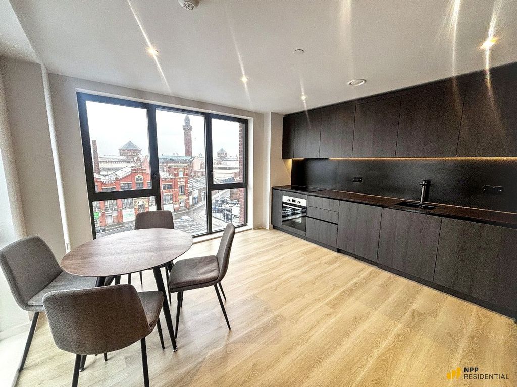 Property photo 2 of 24