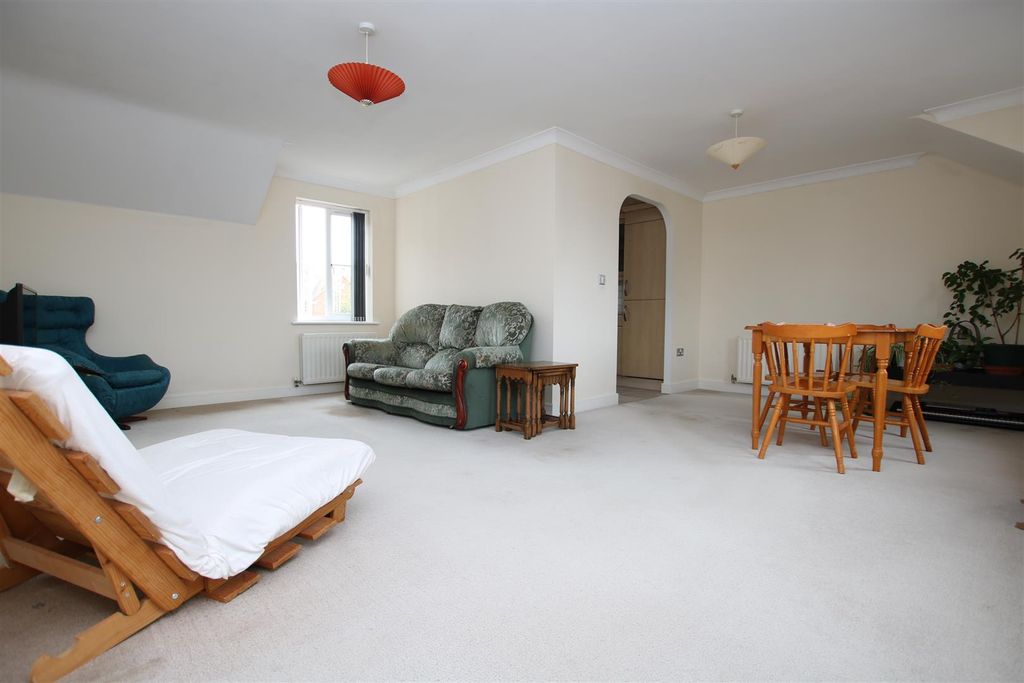Property photo 2 of 18 Living 2.Jpg