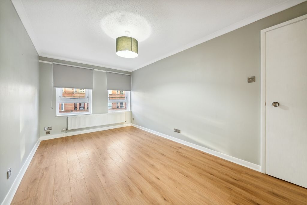 Property photo 3 of 11 3