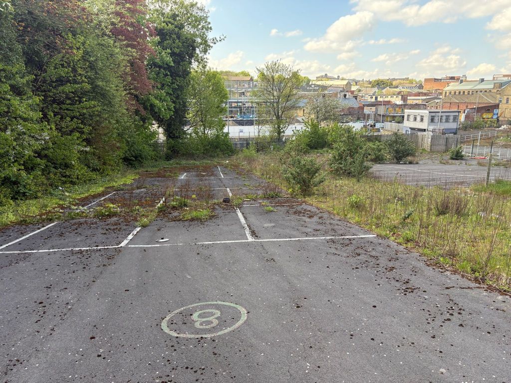 Property photo 1 of 13
