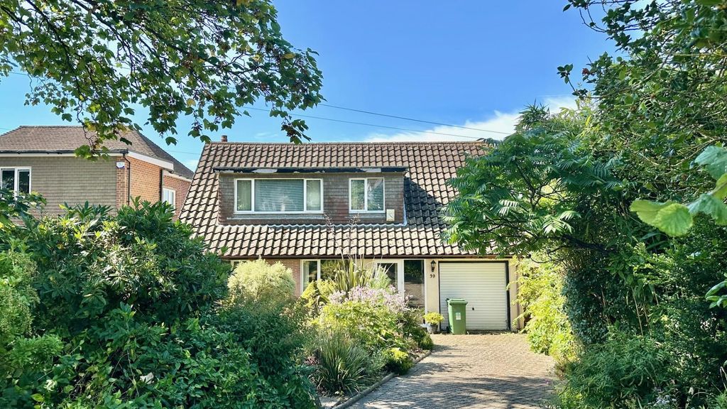 Property photo 1 of 28