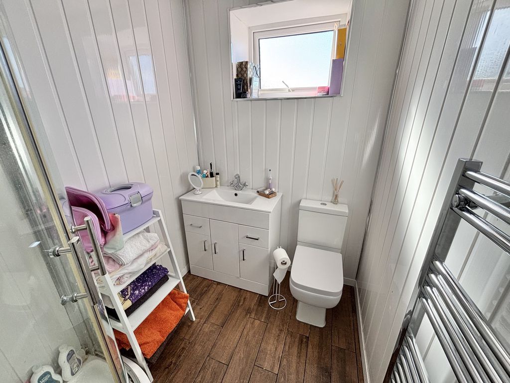 Additional image 9 of 2 bed flat for saleWyre View, 27-28 Queens Terrace, Fleetwood FY7
