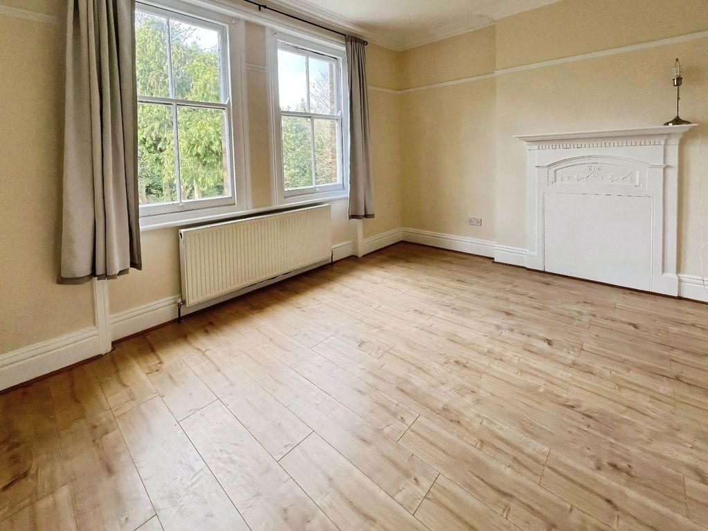 Property photo 2 of 12 Pbox-Img.Jpg