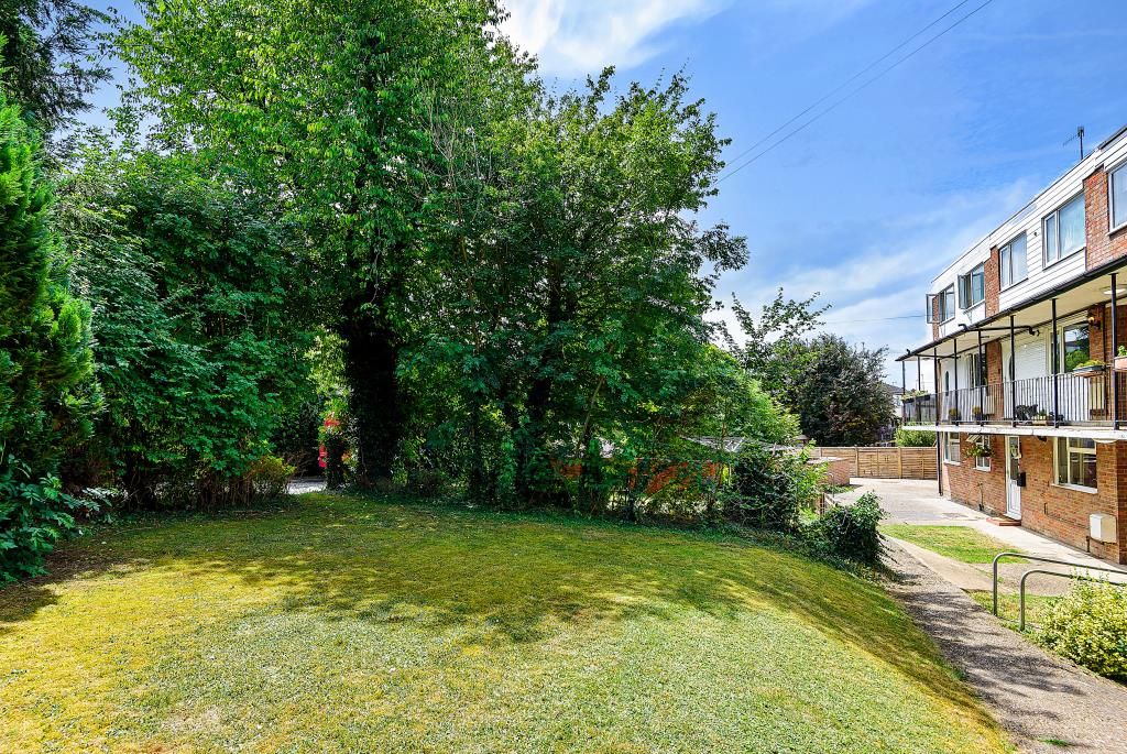 Property photo 2 of 10 Garden