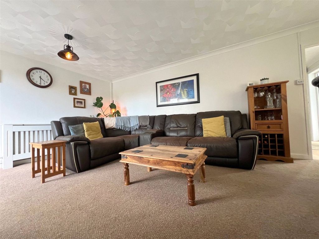 Property photo 3 of 29 Picture No. 28