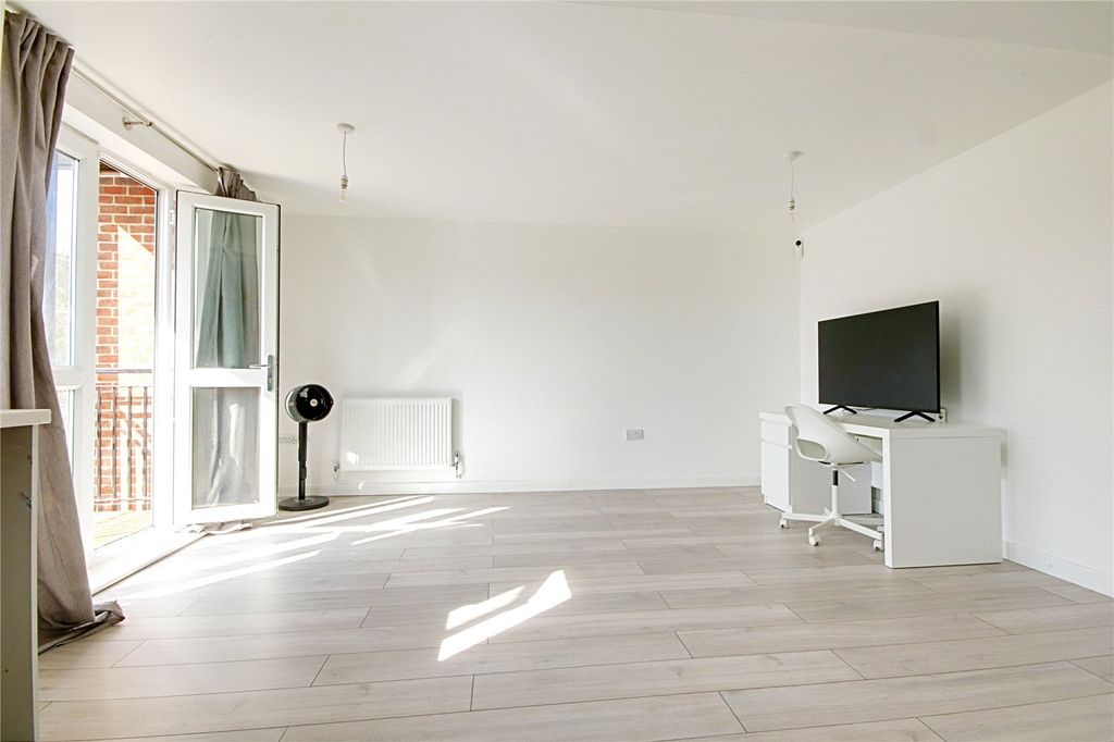 Property photo 3 of 7 Picture No. 04