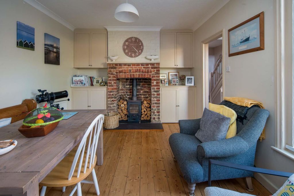 Property photo 1 of 24