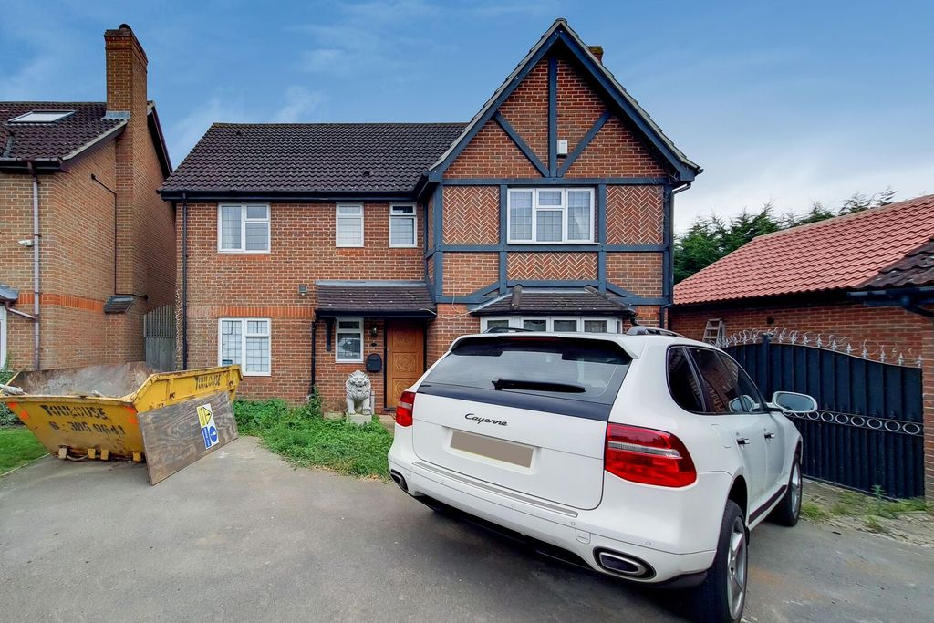 Property photo 1 of 17
