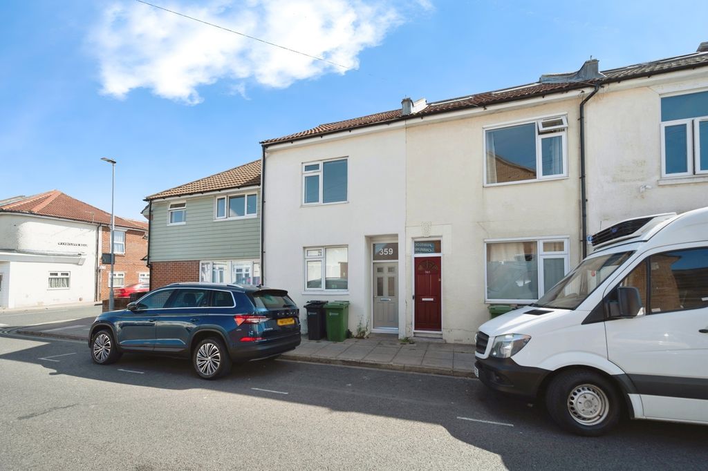 Property photo 3 of 16 Photo