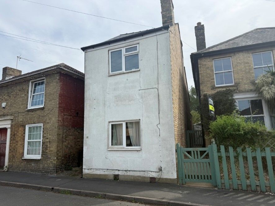 Property photo 1 of 8