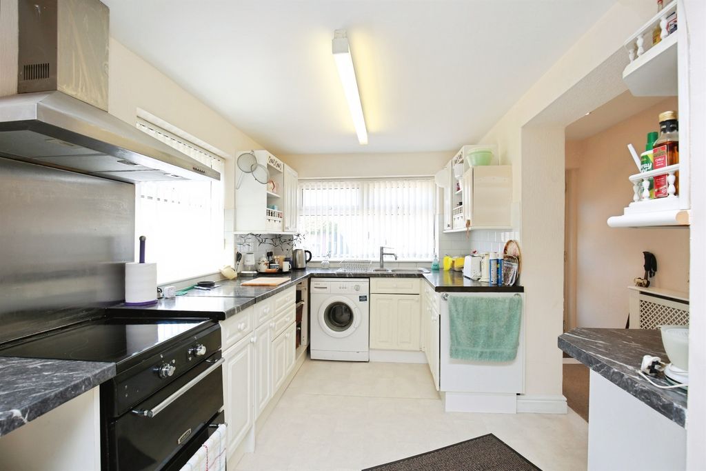 Property photo 3 of 11 Image